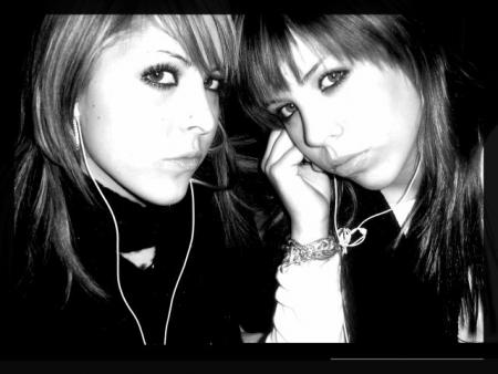 charlyne et  alizée